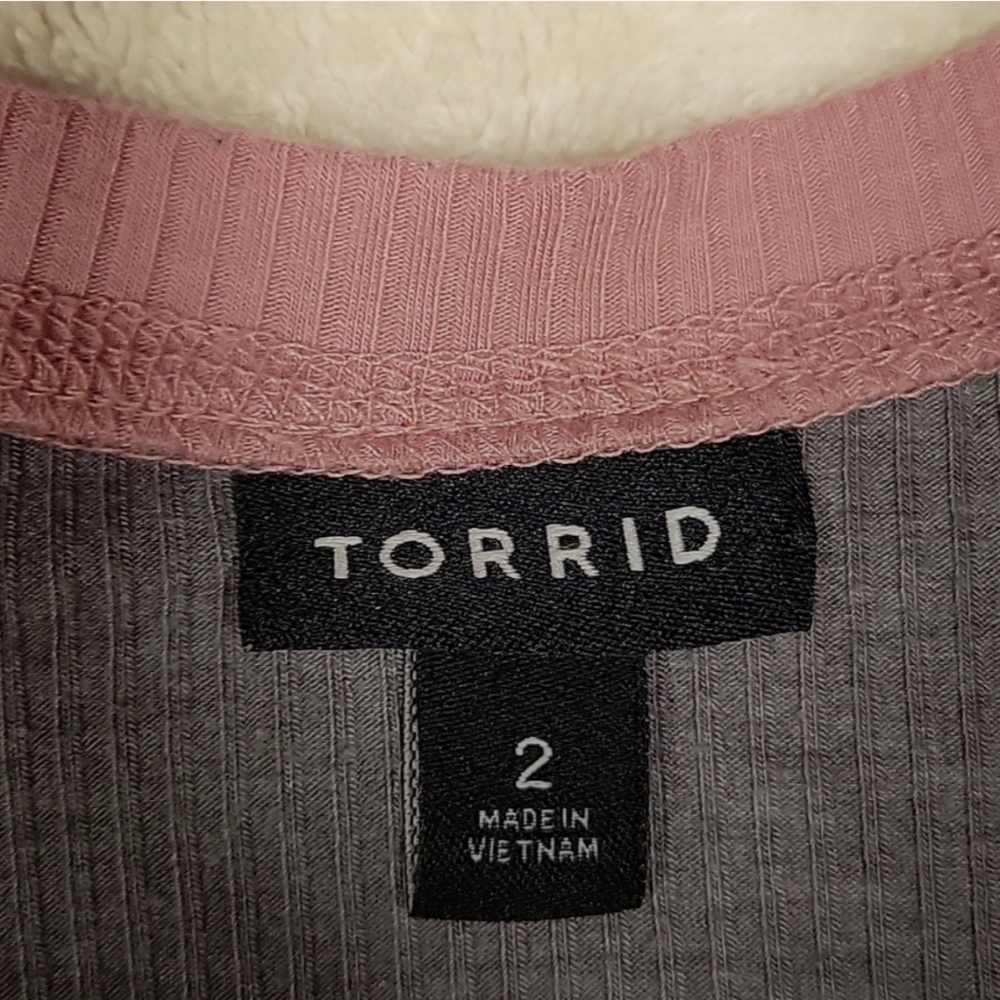 Torrid ColorBlock Long Raglan Sleeves Ribbed Top Size 2 (18-20) - Picture 7 of 8